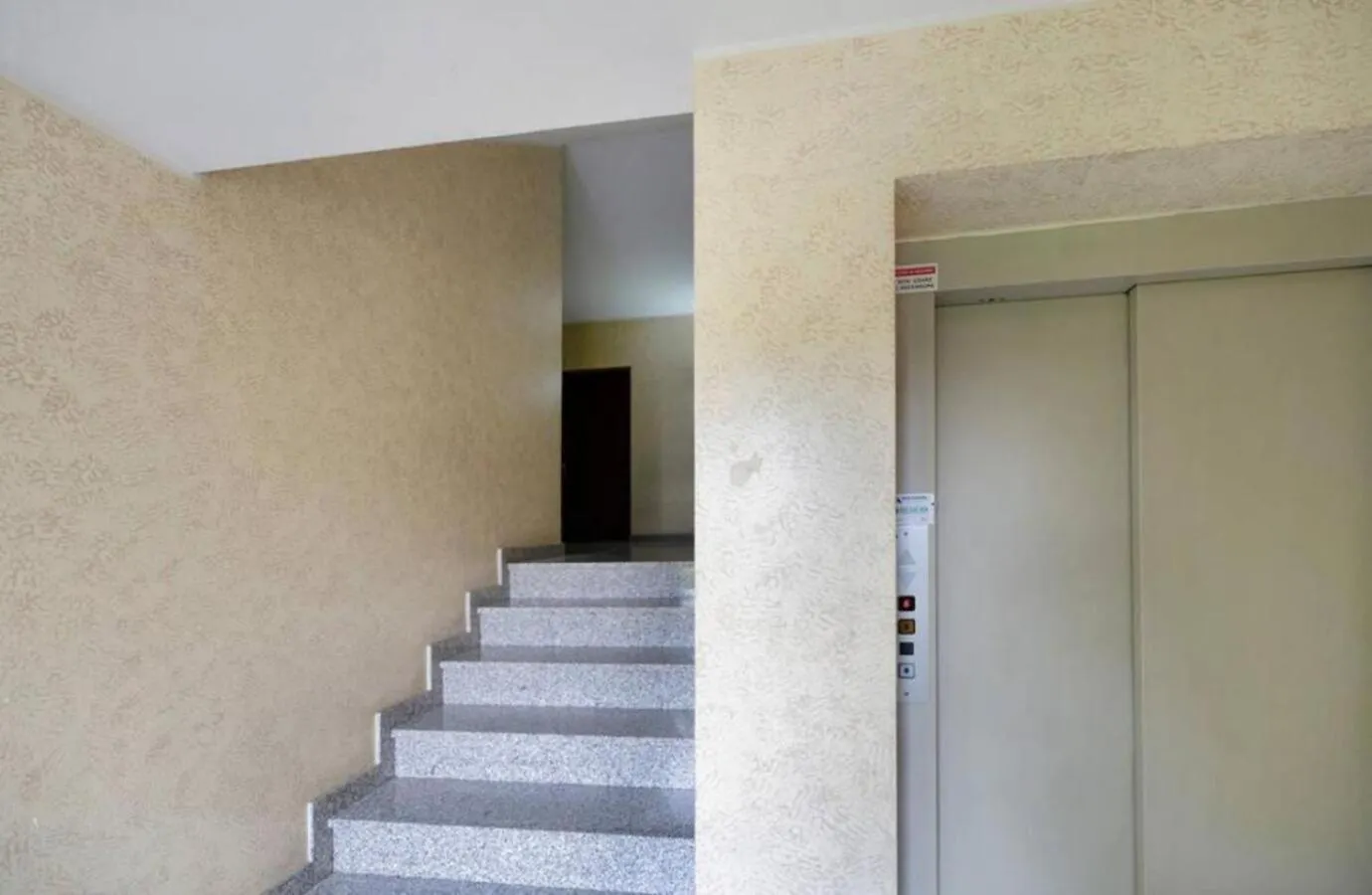 Bilocale Condominio Trifoglio Gallarate 0*,  Italia